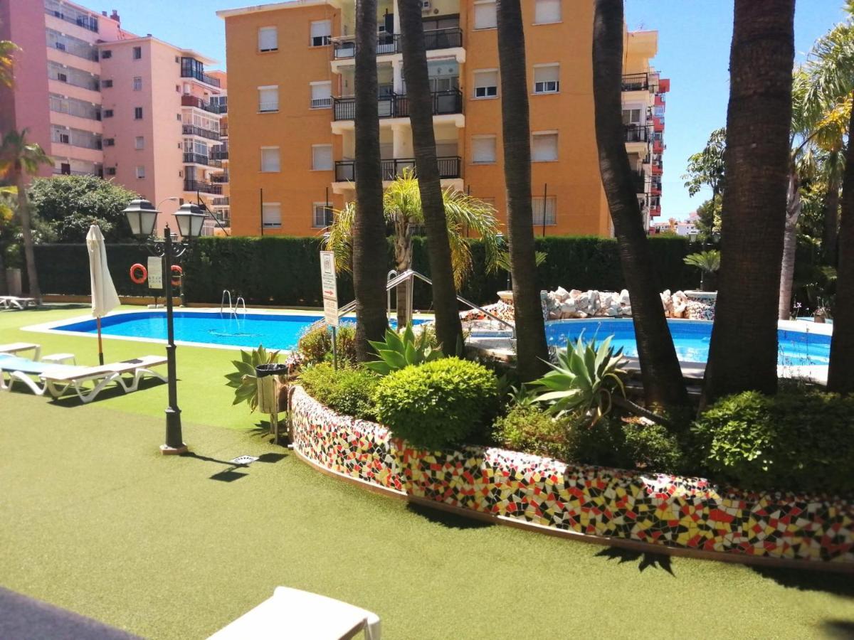 Fuengirola Apartamento Vacacional Mediterraneo Real Esterno foto