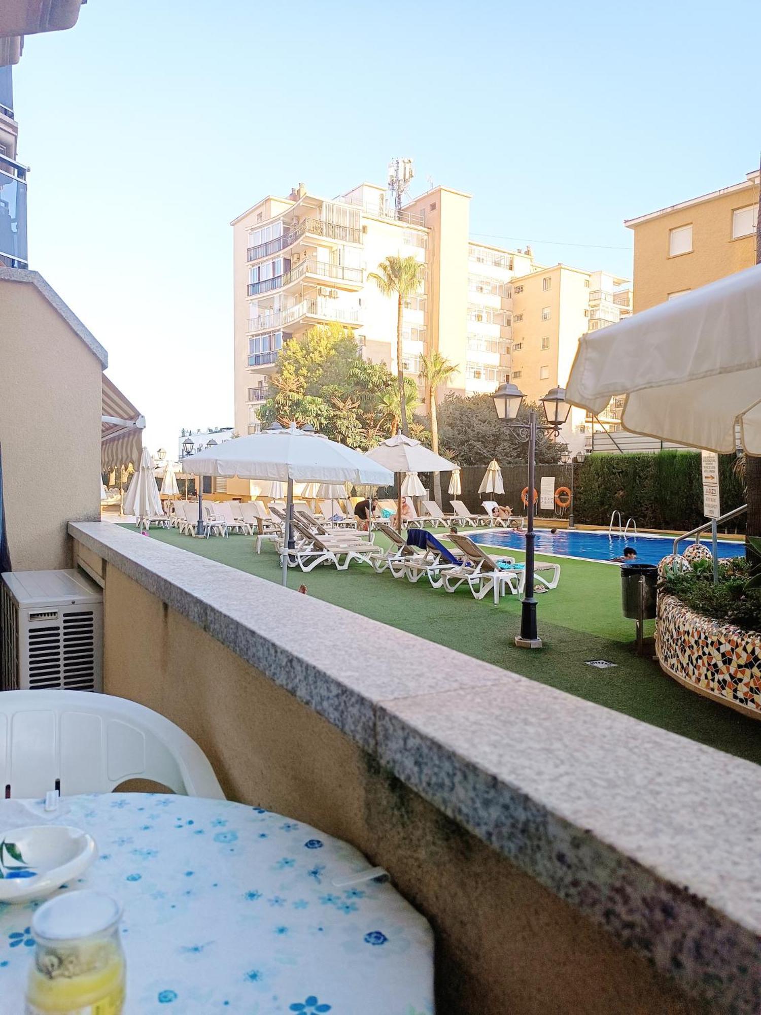 Fuengirola Apartamento Vacacional Mediterraneo Real Esterno foto